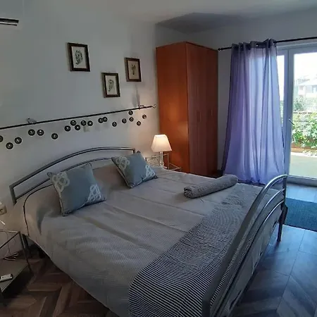 Spacious Apartment, Tania Daire