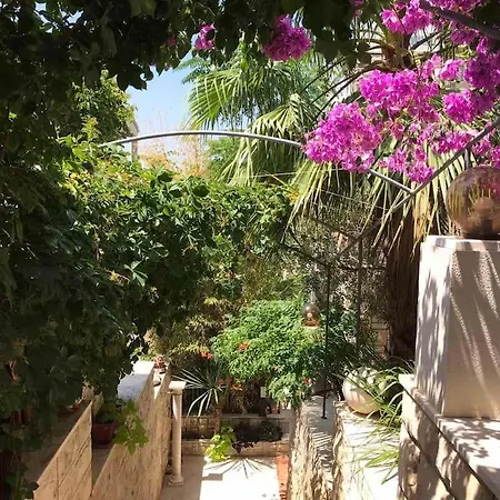 Spacious Apartment, Tania Daire Hvar Town